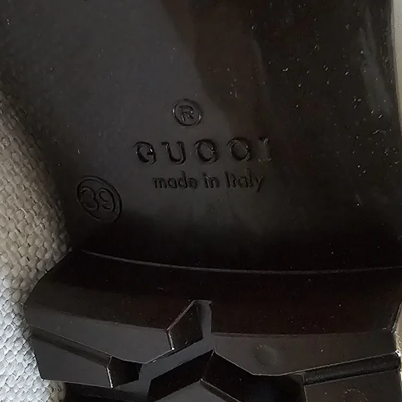 Gucci Women's Signature Pattern Rain Boots - Tan and Black - Picture 5 of 8